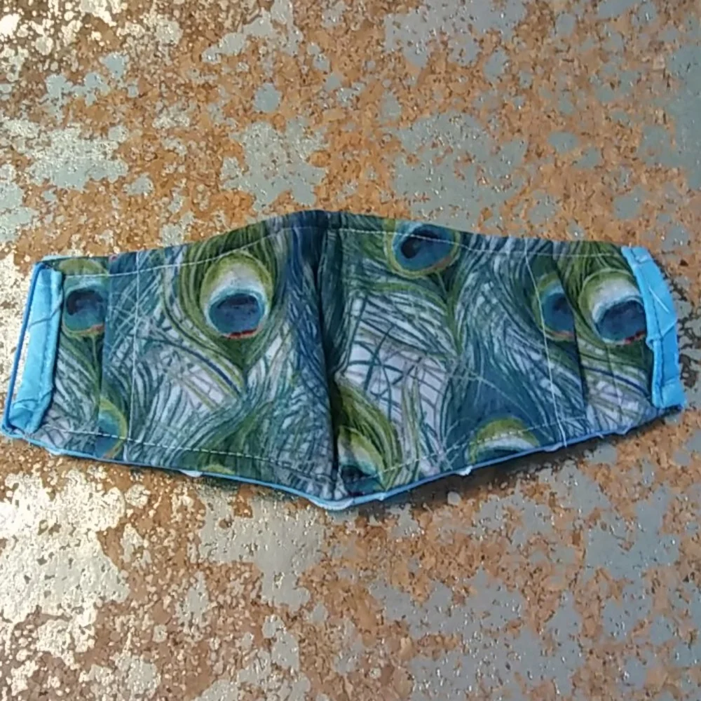 GIRL’S “OCEAN WAVE” BLUE BEDAZZLED COTTON MASK
